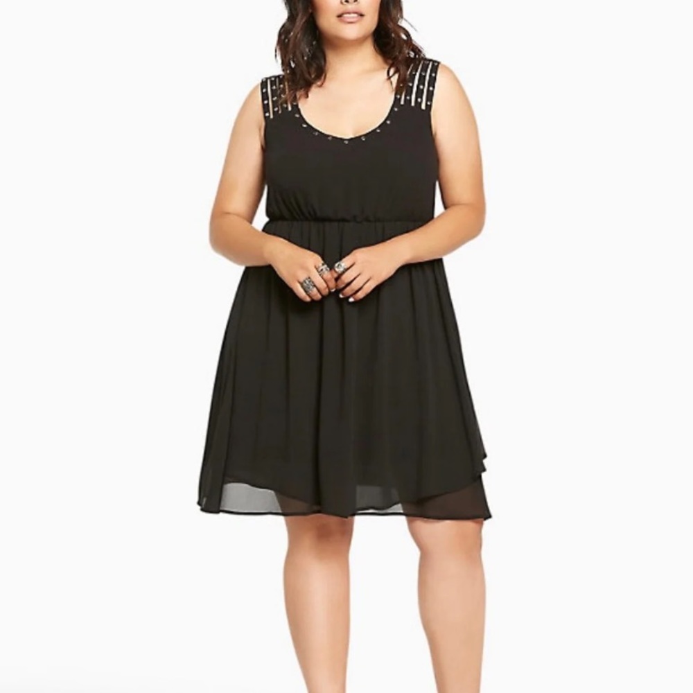 Dress - Picture 2 of 4